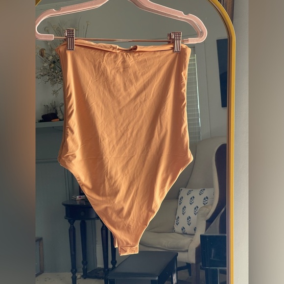 NWOT Toast Swim Nectarine Signature Keyhole Tube One Piece Swimsuit - Picture 4 of 5